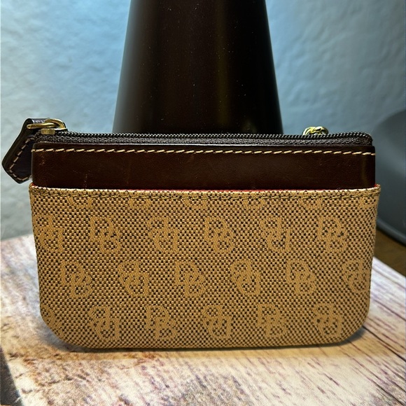 Dooney & Bourke Keychain Wallet • RARE! - Picture 3 of 8